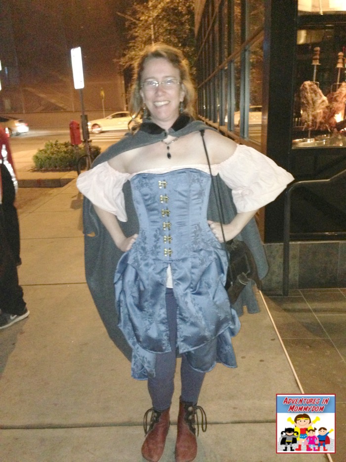 damsel in distress outfit for treasure hunt date night